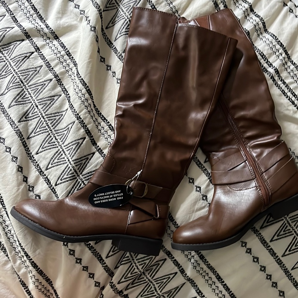 Girls brown tall boots